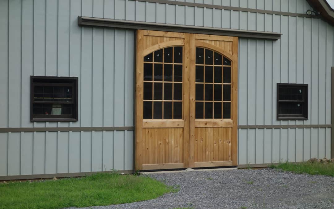 Three Reasons to Add a Dutch Door To Your Horse Barn